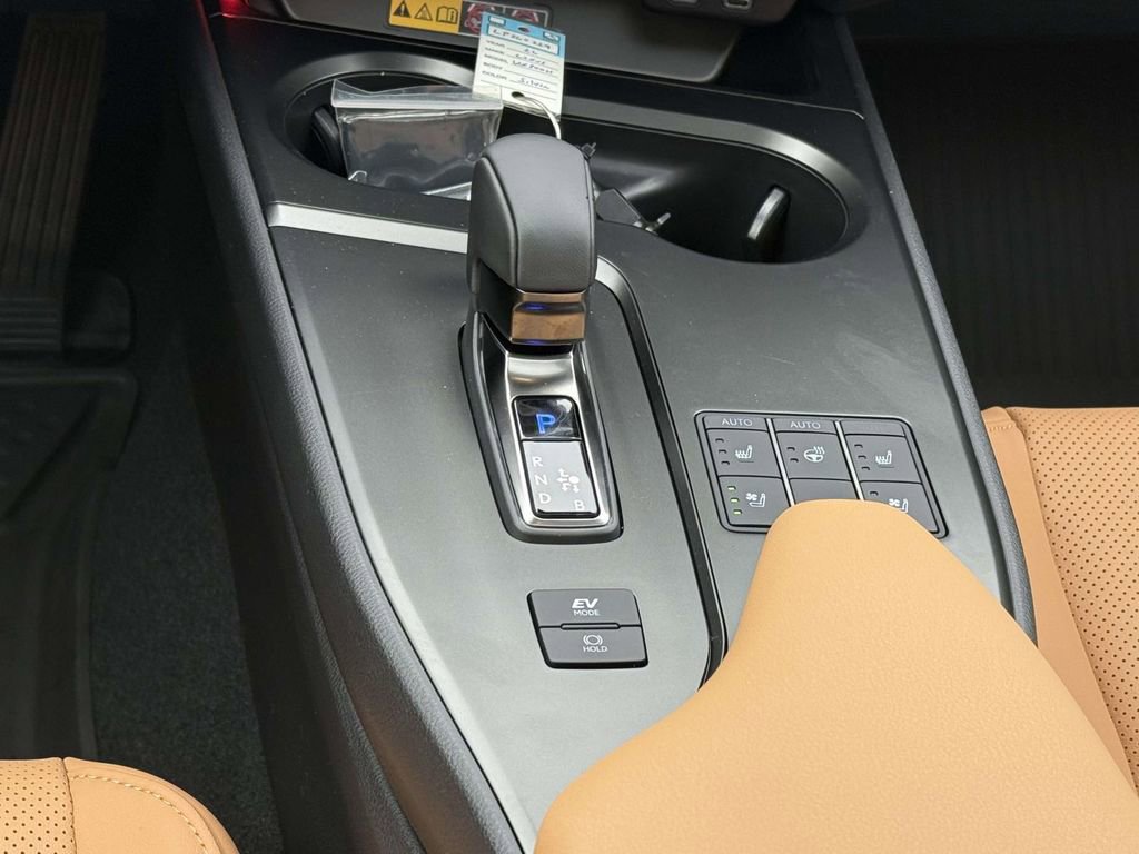 Used 2026 Lexus UX 300h AWD w/ Accessory Package (Z2) image 20