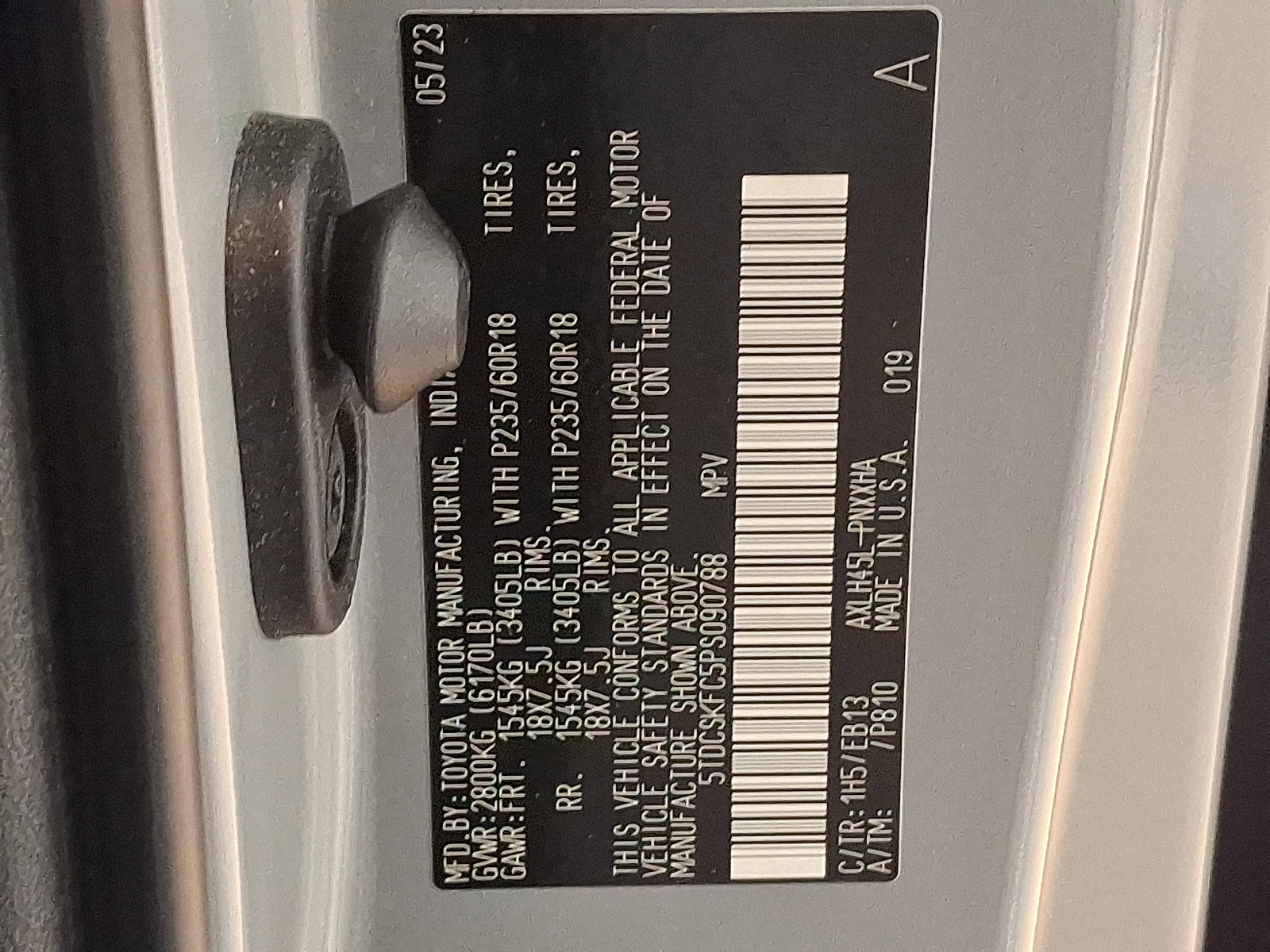 Certified 2023 Toyota Sienna XLE Woodland Edition image 28