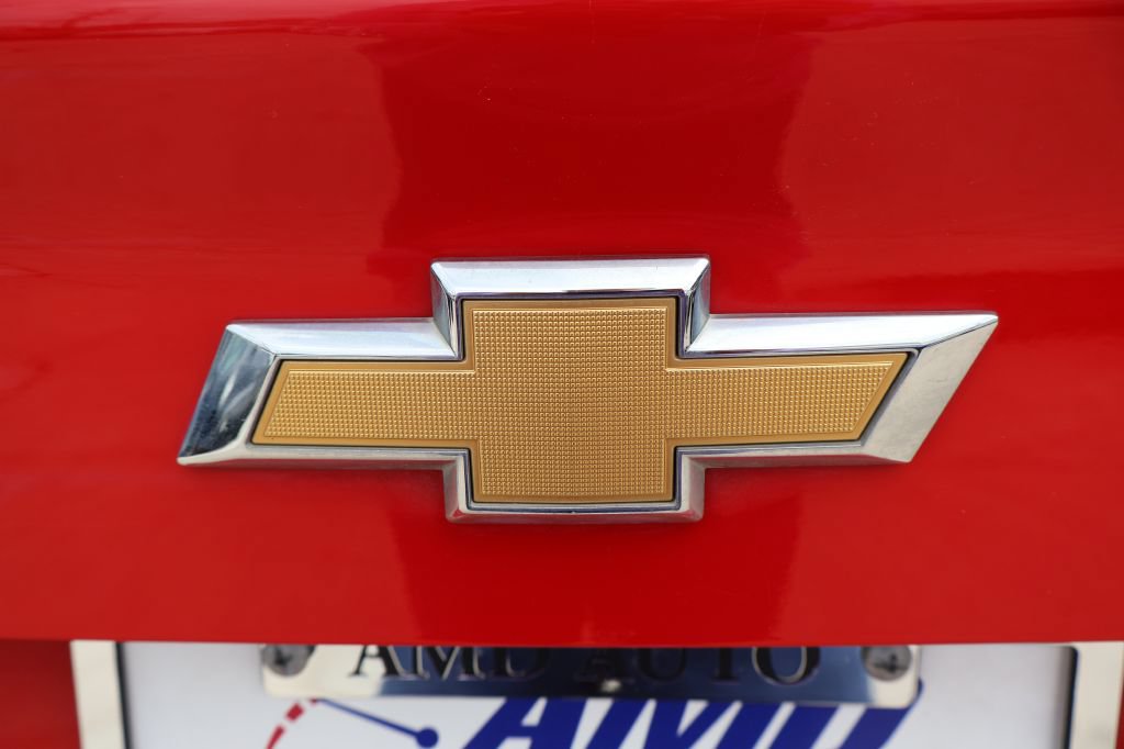 Used 2017 Chevrolet Cruze LS FWD image 11