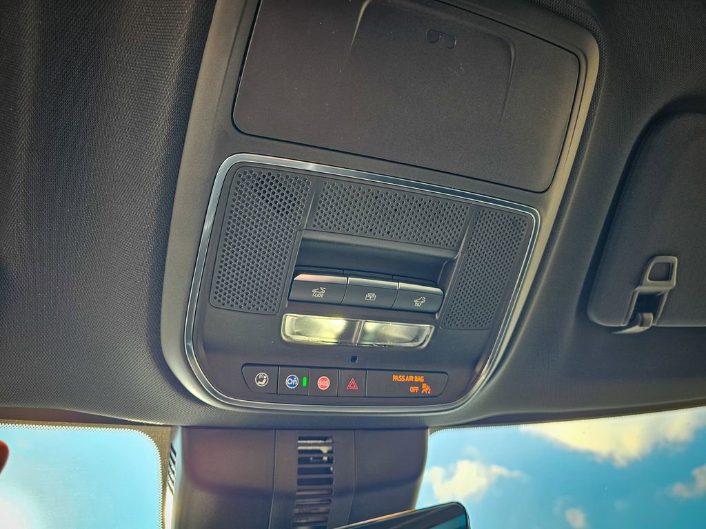 New 2026 GMC Acadia Denali w/ Super Cruise Package image 30