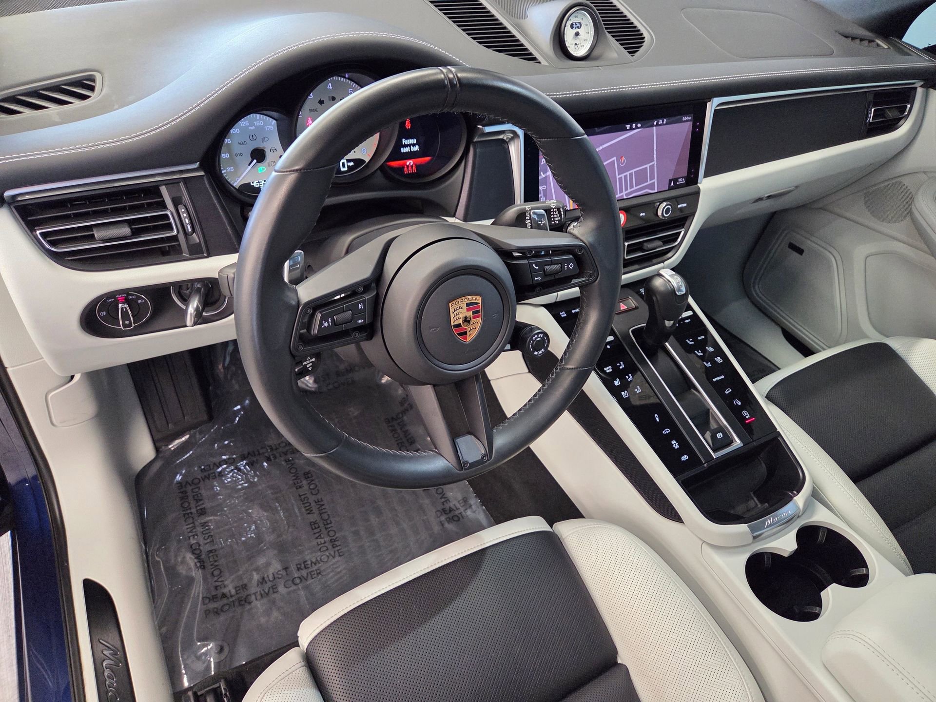 Certified 2023 Porsche Macan GTS w/ Premium Package Plus AWD/4WD image 4
