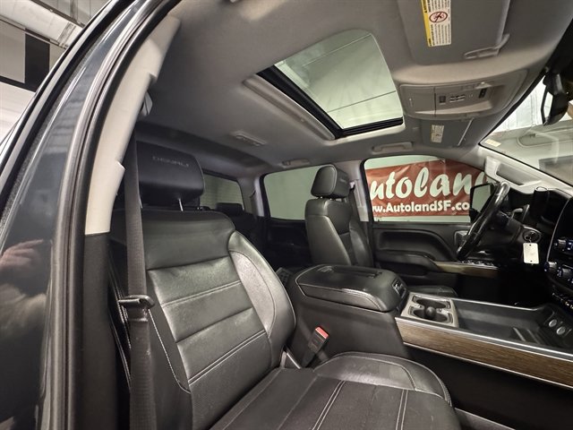 Used 2018 GMC Sierra 3500 Denali w/ Duramax Plus Package image 11