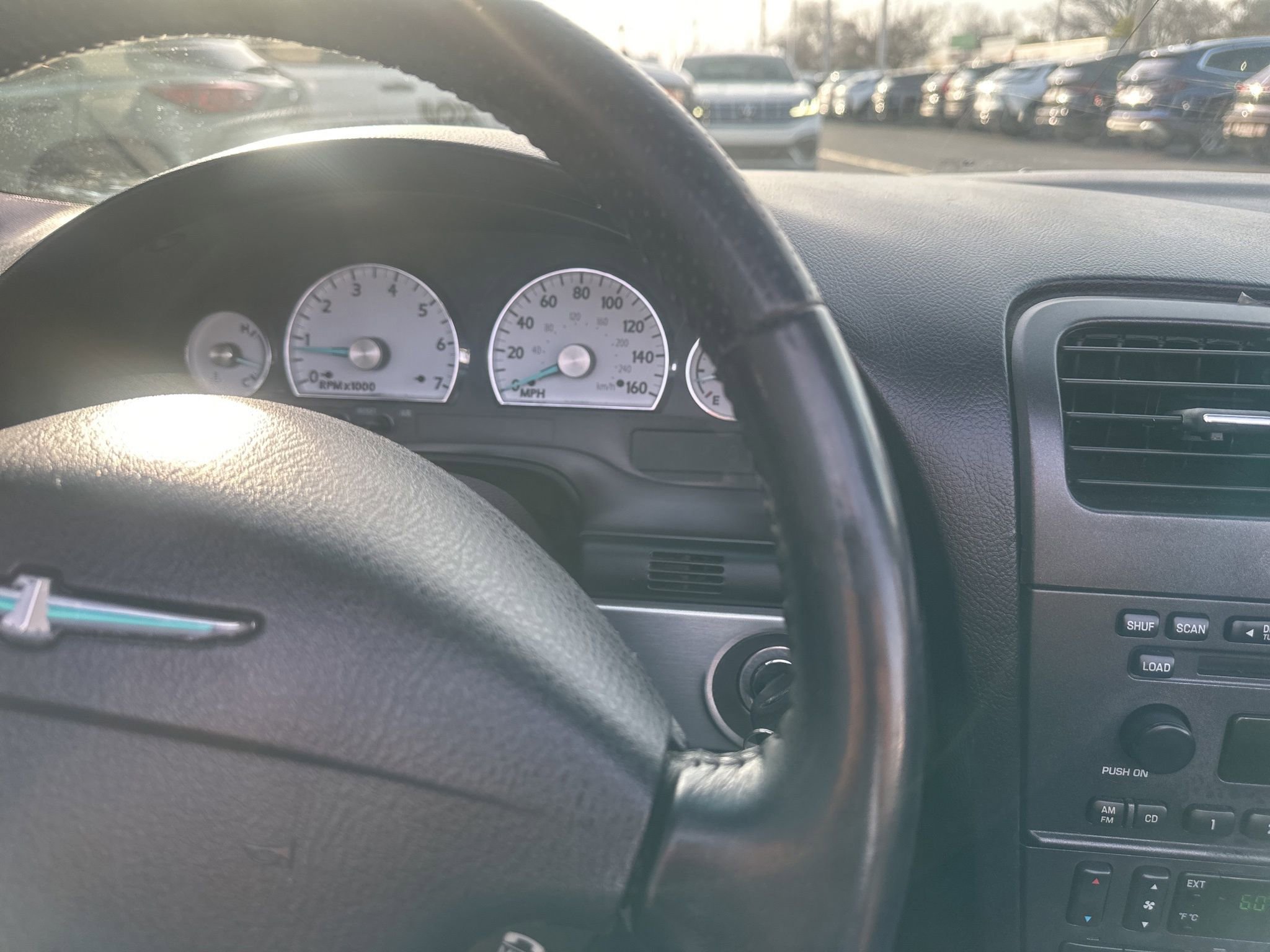 Used 2003 Ford Thunderbird image 17