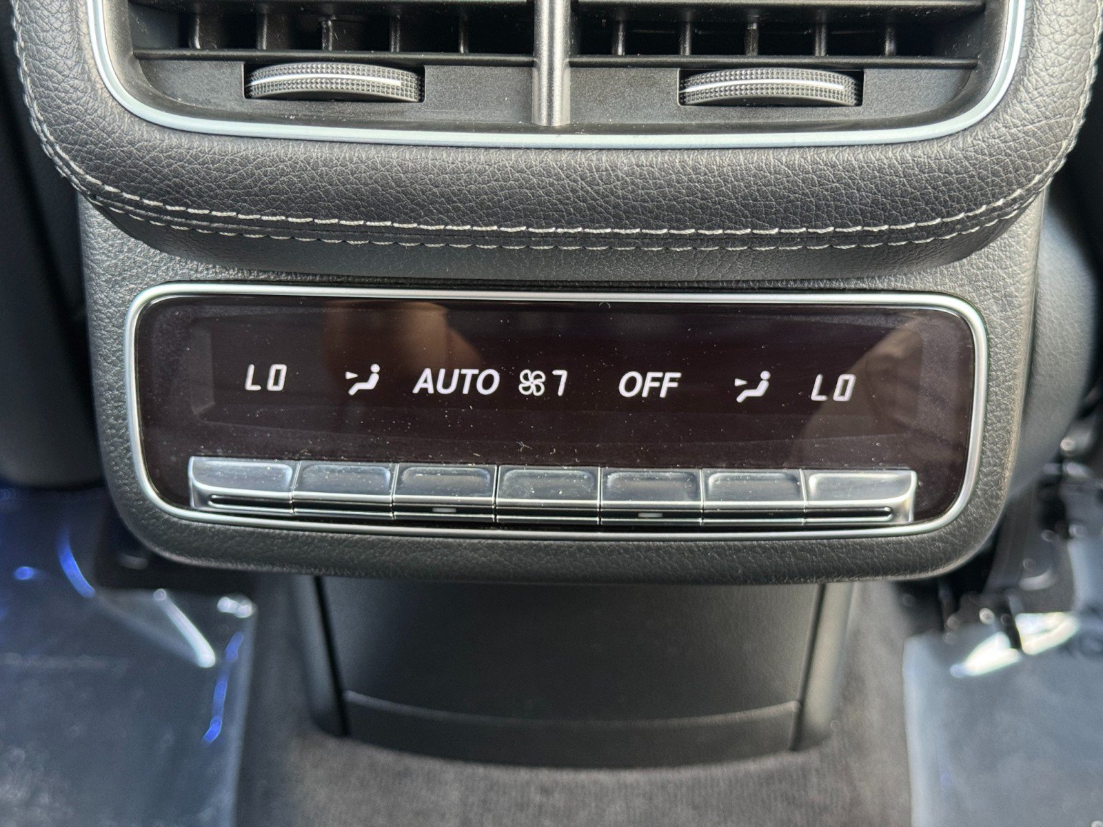 Used 2024 Mercedes-Benz GLS 450 4MATIC w/ AMG Line Exterior image 43