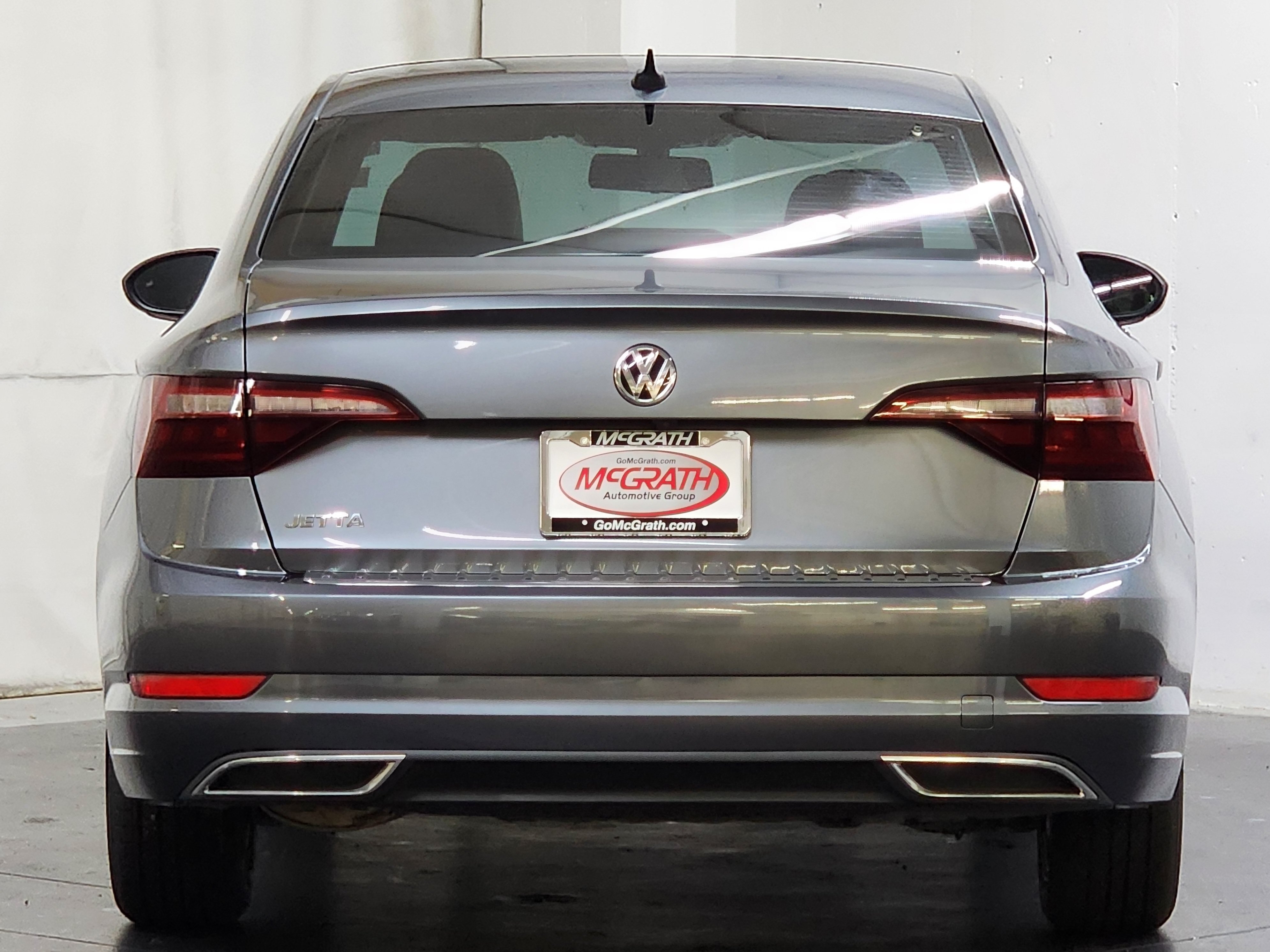 Used 2021 Volkswagen Jetta R-Line w/ R-Line Cold Weather Package FWD image 6