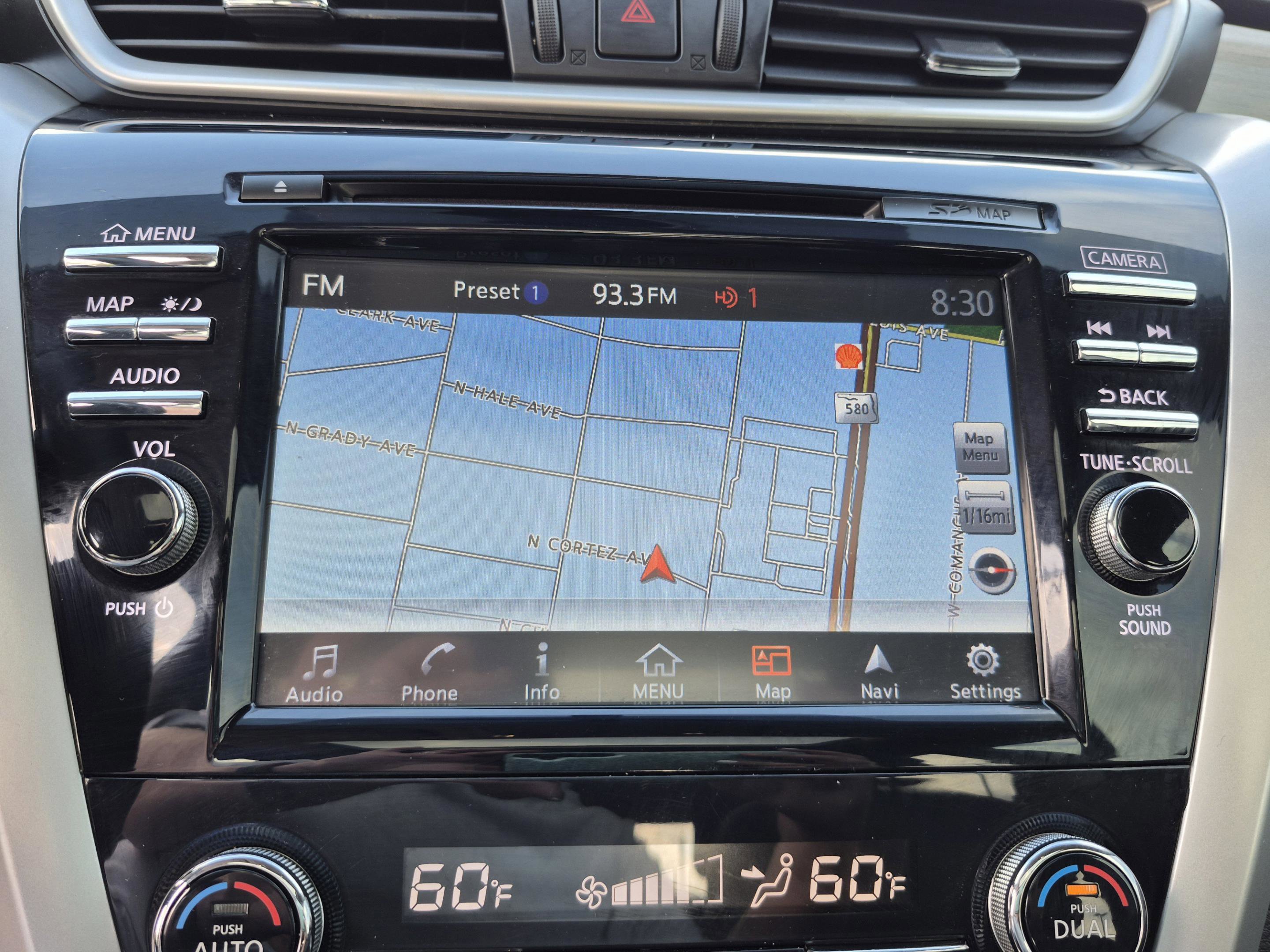 Used 2016 Nissan Murano Platinum w/ Platinum Technology Package FWD image 26