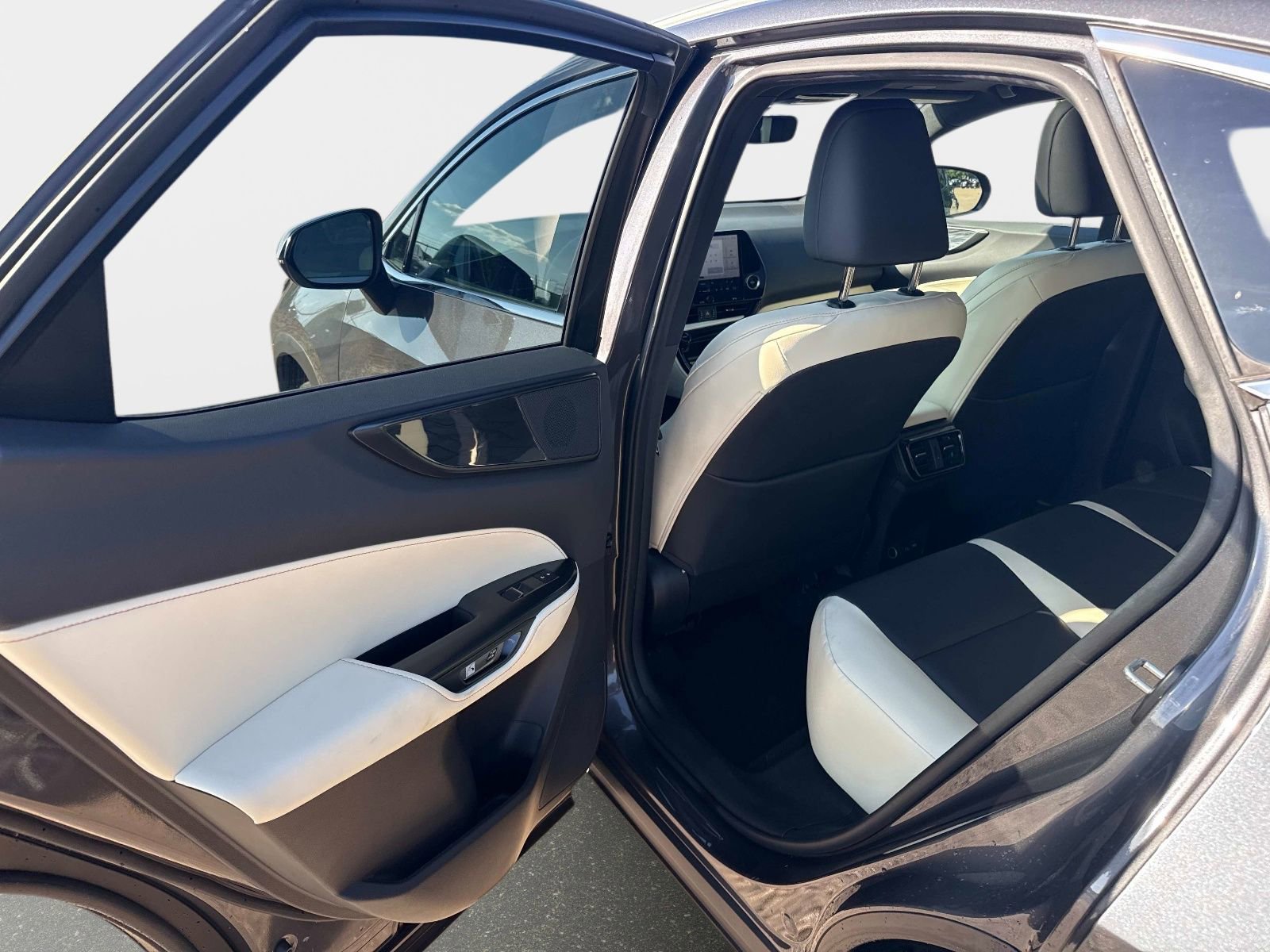 Used 2024 Lexus NX 250 FWD image 10