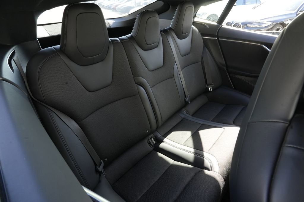 Used 2017 Tesla Model S 75 RWD image 26
