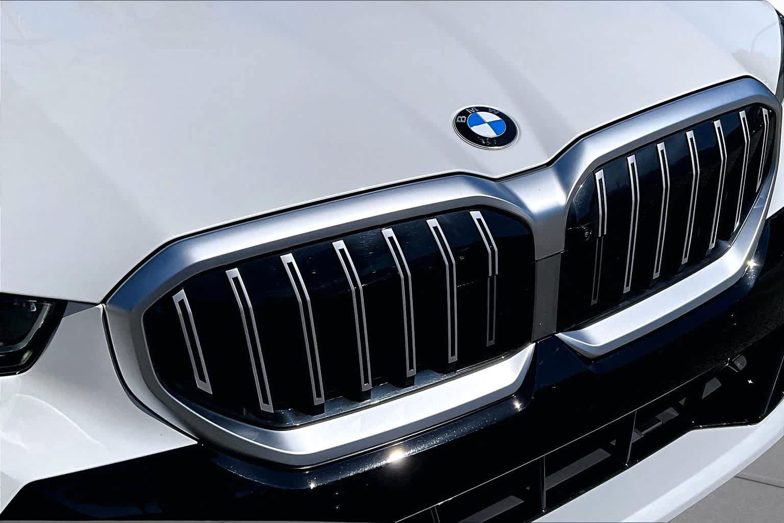 Certified 2026 BMW 540i xDrive AWD/4WD image 30