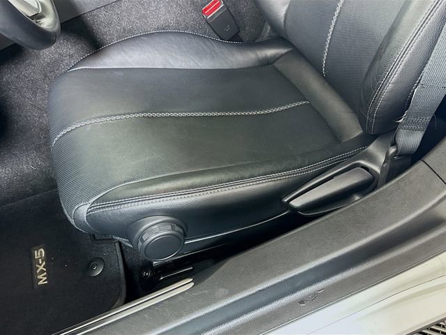 Used 2022 MAZDA MX-5 Miata RF Grand Touring image 19
