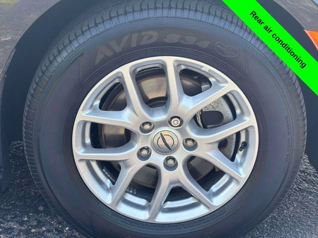 Used 2023 Chrysler Pacifica Touring-L FWD image 34