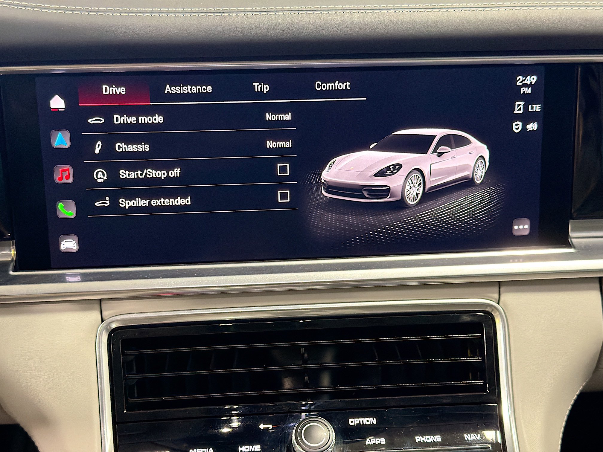 Used 2023 Porsche Panamera image 32