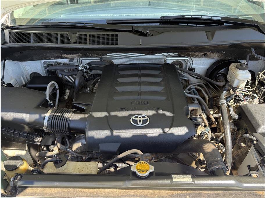 Used 2015 Toyota Sequoia Platinum AWD/4WD image 31