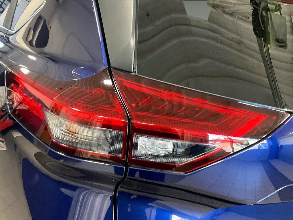 Certified 2024 Nissan Rogue SV w/ SV Premium Package AWD/4WD image 34