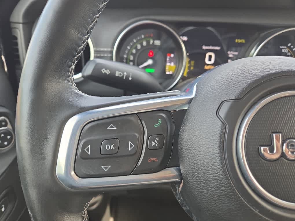 Used 2023 Jeep Wrangler Unlimited Sahara w/ Cold Weather Group AWD/4WD image 22