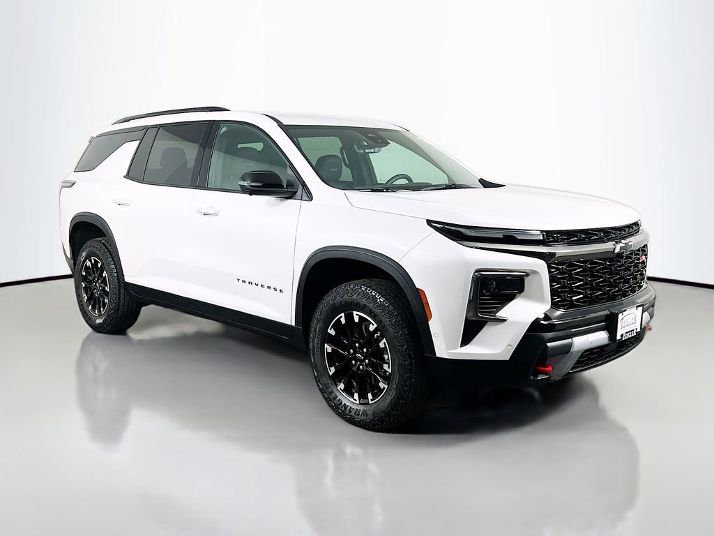 Used 2024 Chevrolet Traverse Z71 w/ Enhanced Driving Package image 3