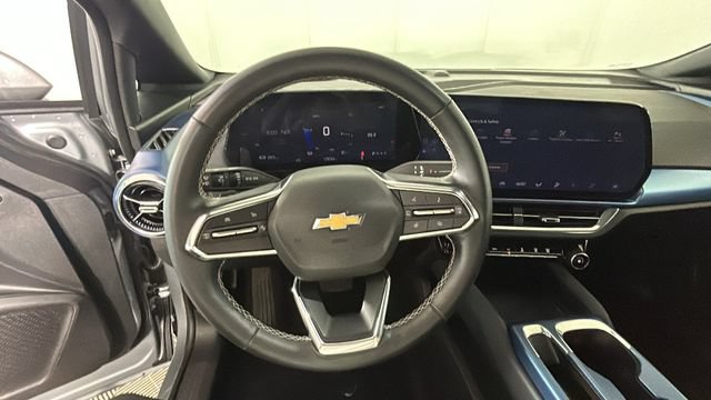 Used 2024 Chevrolet Equinox EV LT FWD image 15