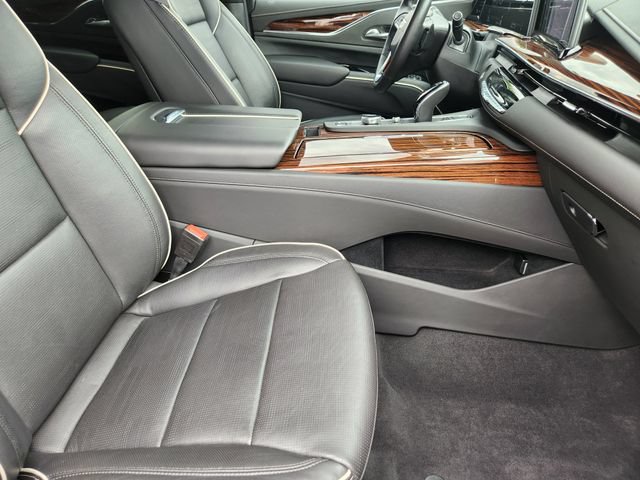Used 2021 Cadillac Escalade Premium Luxury AWD/4WD image 23