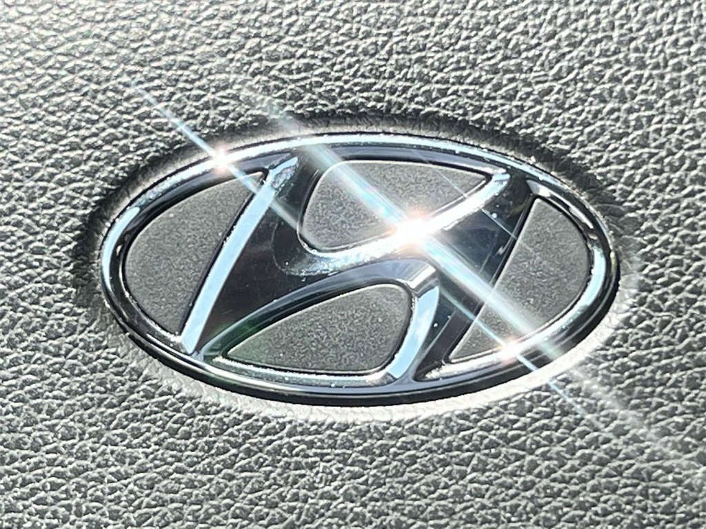 Used 2022 Hyundai Santa Fe SEL w/ Cargo Package image 34