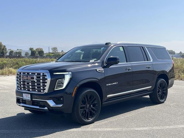 New 2026 GMC Yukon XL Denali w/ Denali Reserve Package image 8