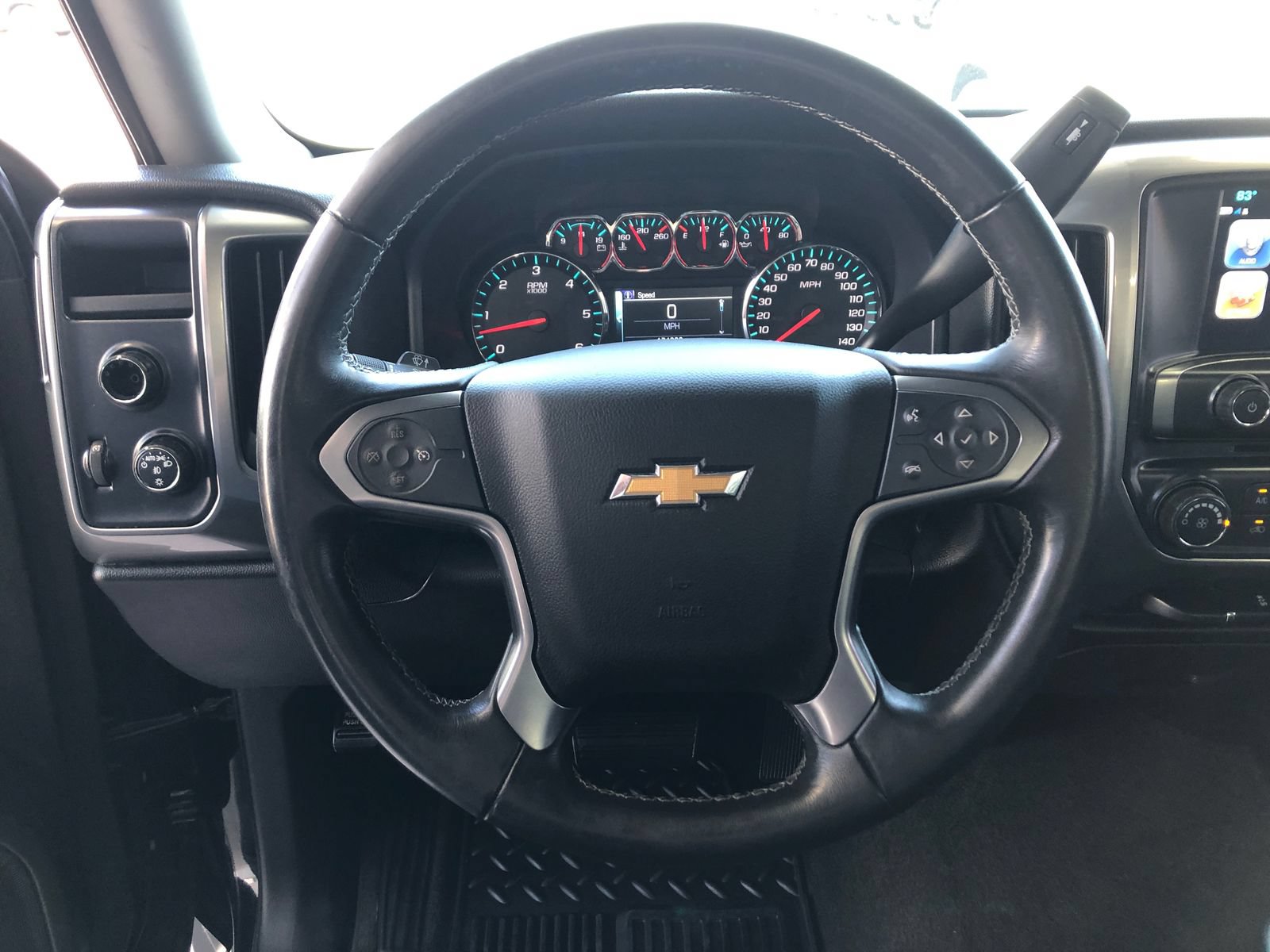 Used 2017 Chevrolet Silverado 1500 LT w/ LT Convenience Package AWD/4WD image 8