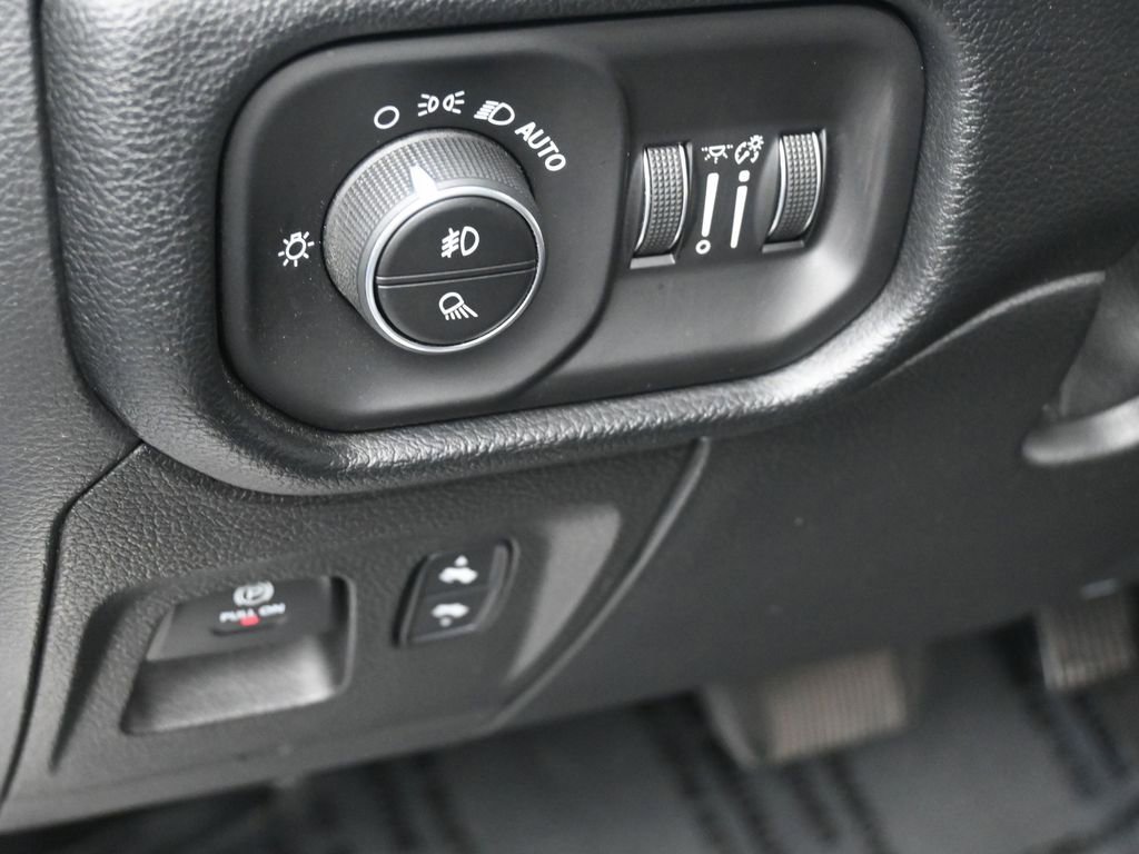 Used 2021 RAM 1500 Laramie image 13