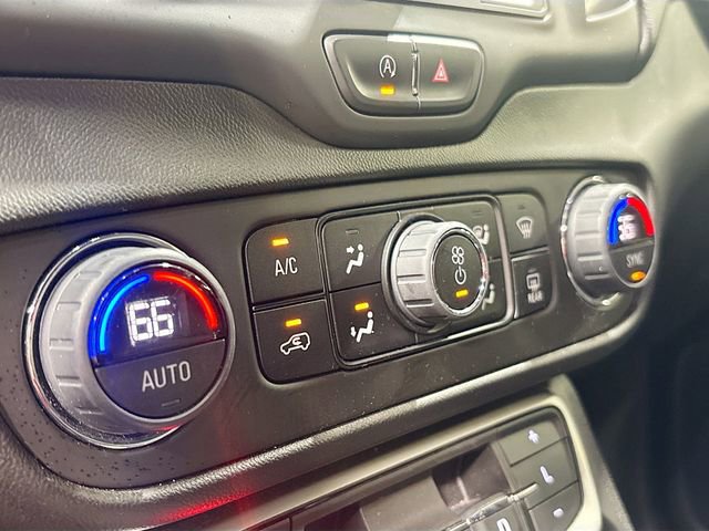 Used 2022 GMC Terrain SLE w/ Driver Convenience Package image 17