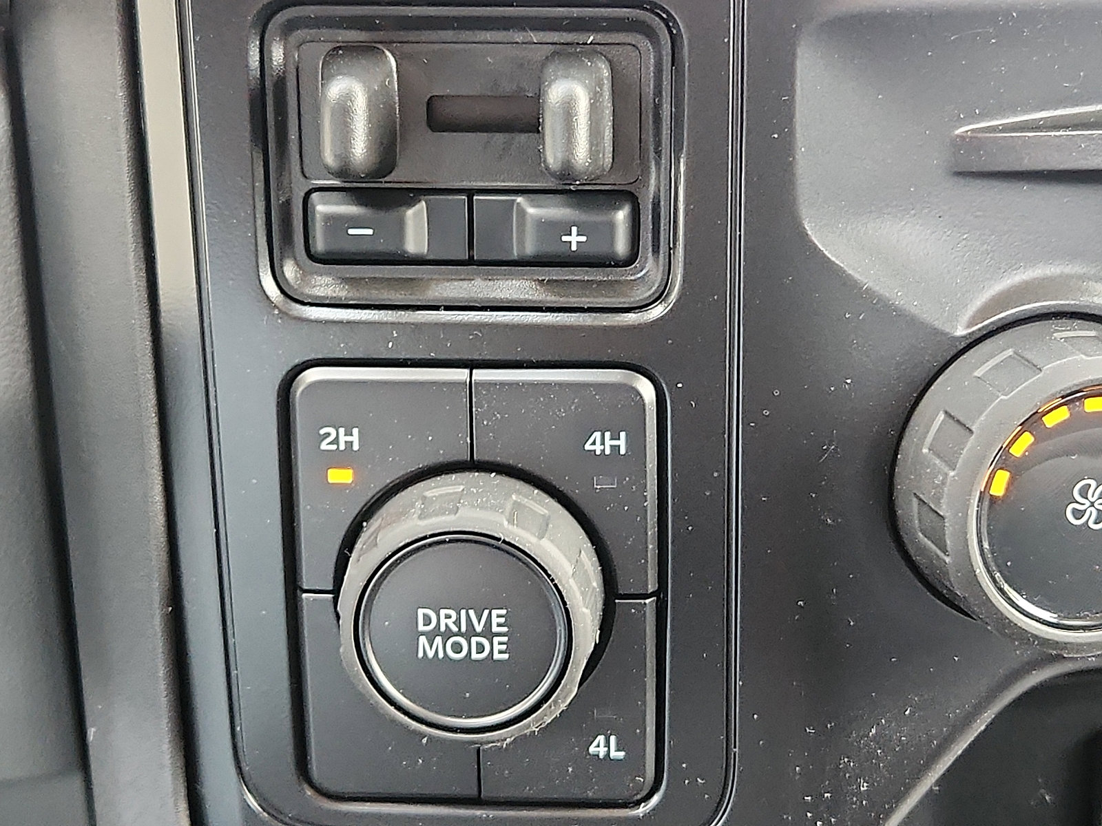 New 2026 Ford F550 4x4 Crew Cab Super Duty image 14
