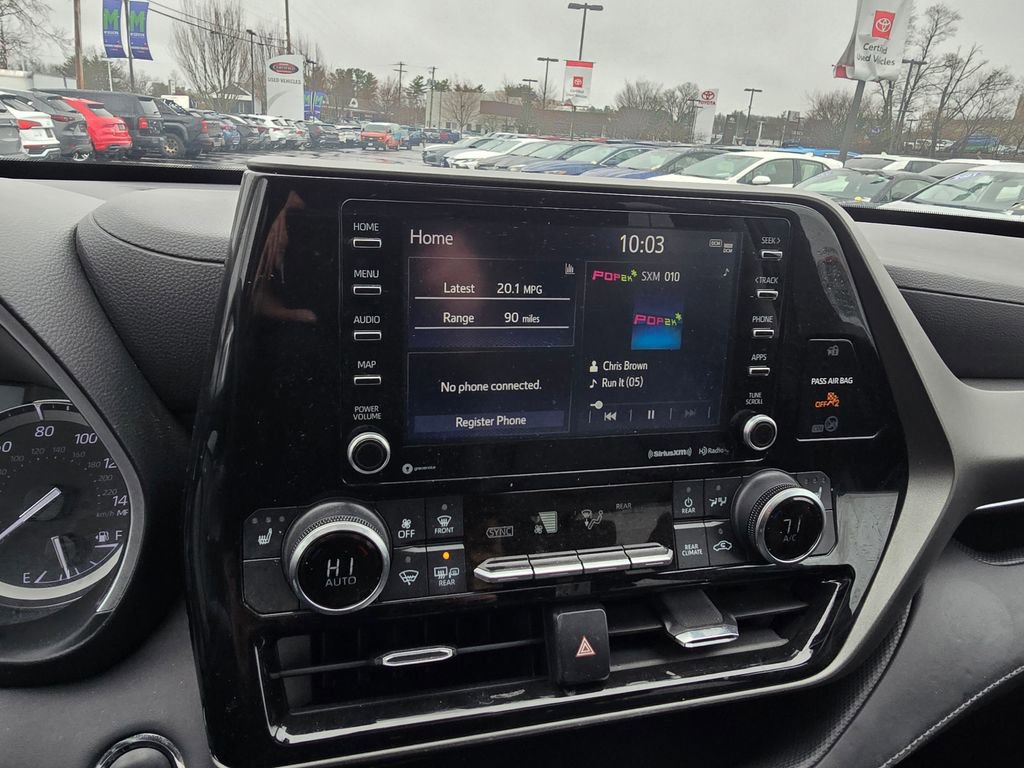Used 2022 Toyota Highlander XLE AWD/4WD image 22