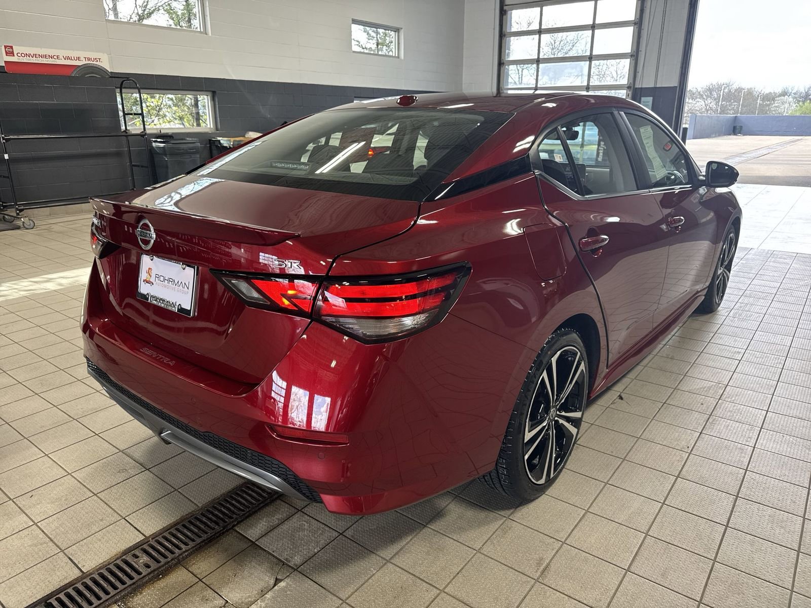 Used 2023 Nissan Sentra SR w/ Electronics Package image 38