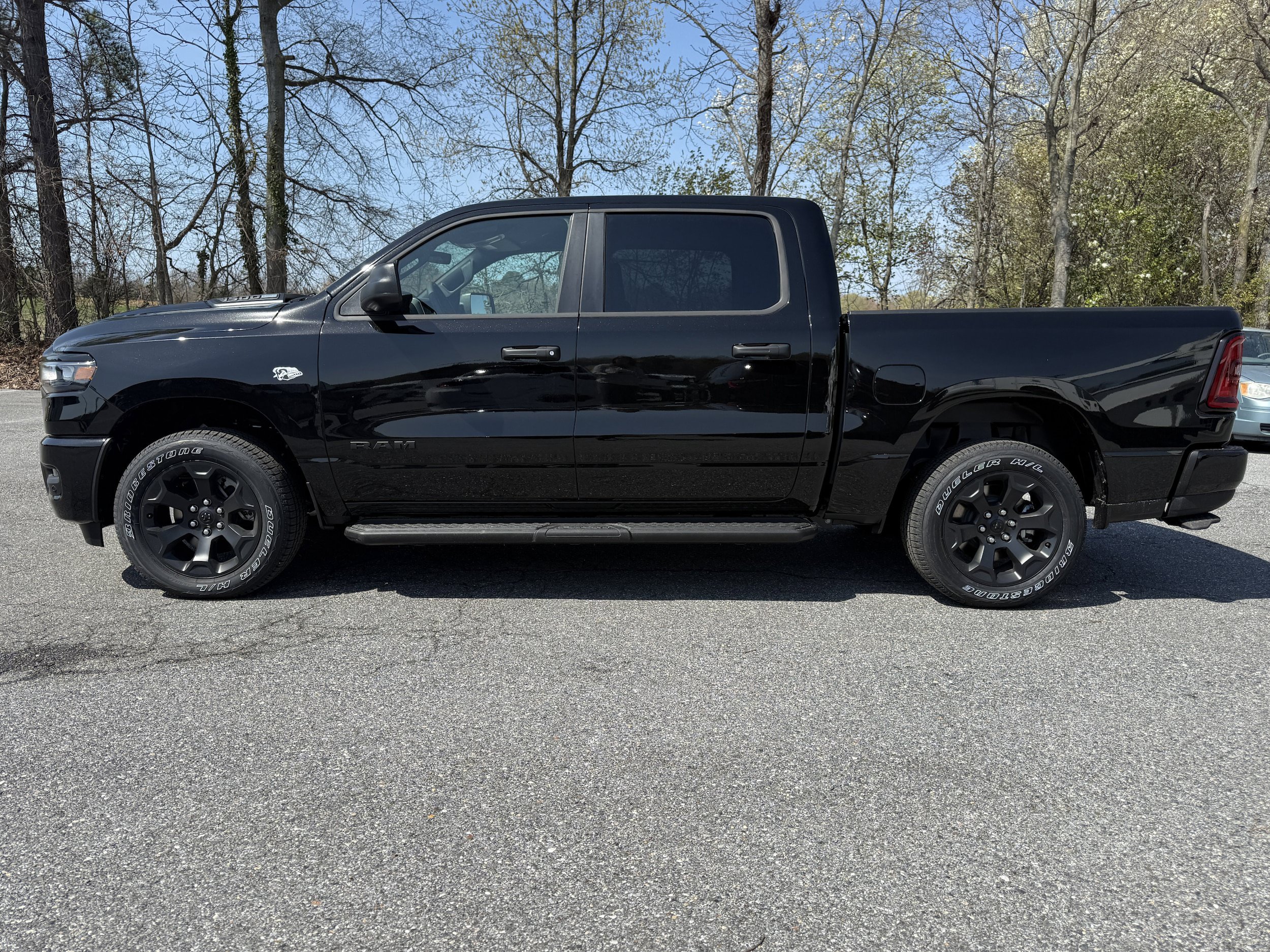 New 2026 RAM 1500 Express AWD/4WD image 4