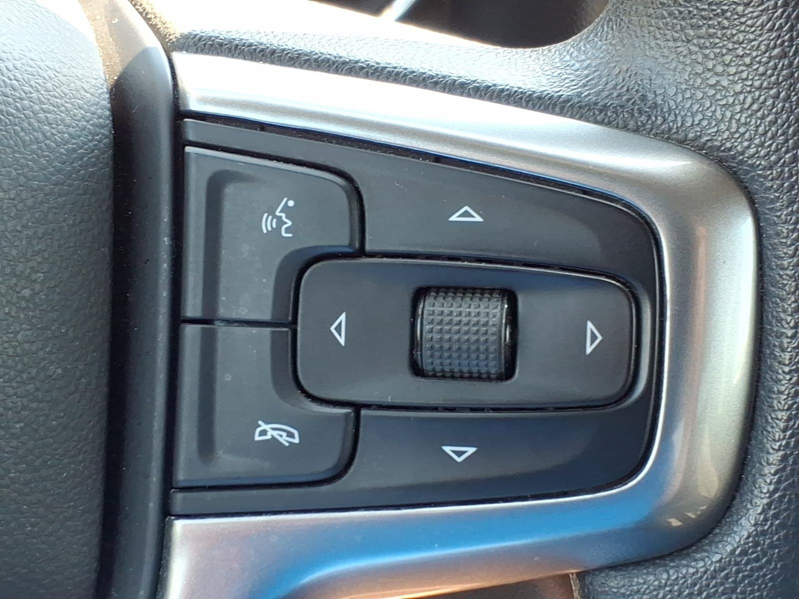 Used 2019 Chevrolet Silverado 1500 LT AWD/4WD image 23