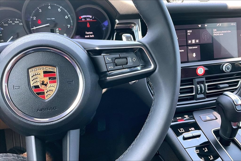 Used 2025 Porsche Macan AWD/4WD image 10