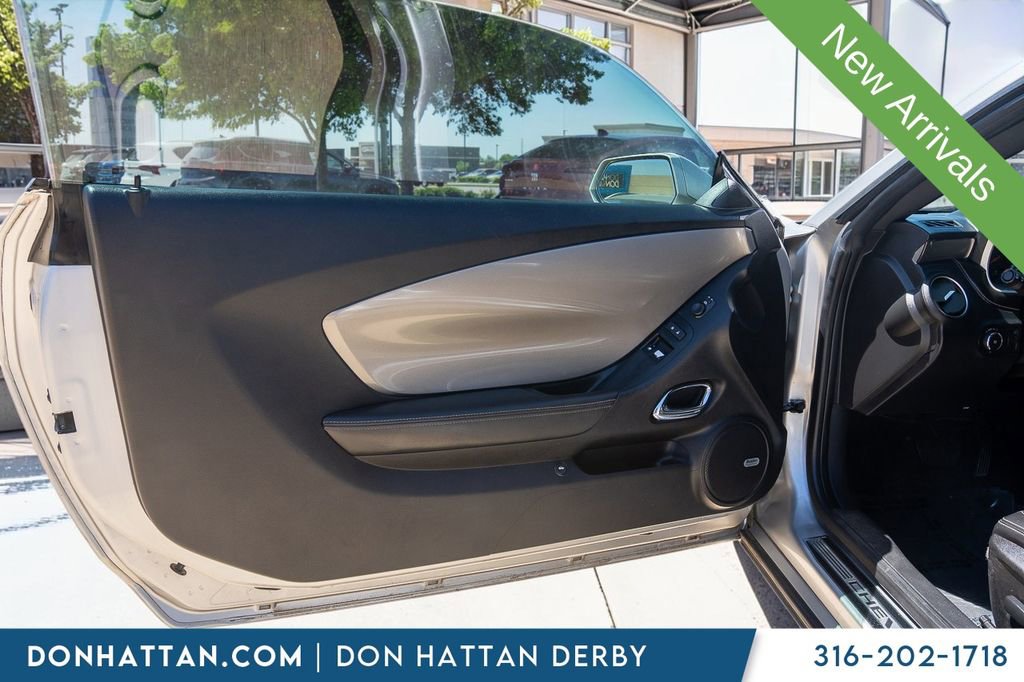 Used 2015 Chevrolet Camaro SS RWD image 15