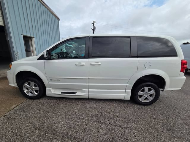 Used 2012 Dodge Grand Caravan SXT FWD image 6