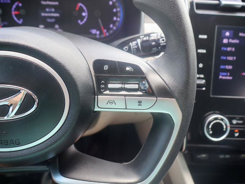 Used 2022 Hyundai Tucson SEL FWD image 17