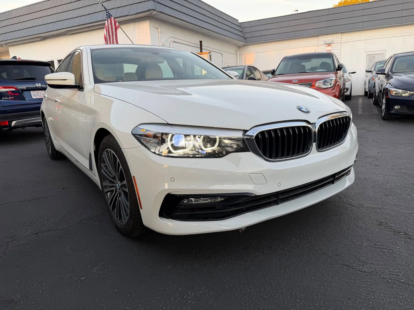 Used 2017 BMW 530i RWD image 9