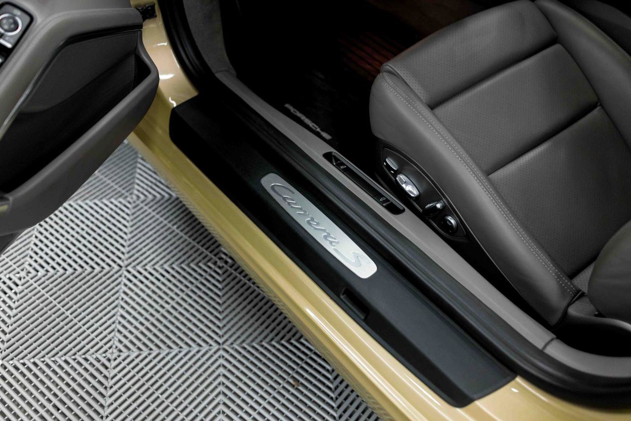 Used 2014 Porsche 911 Carrera S RWD image 36