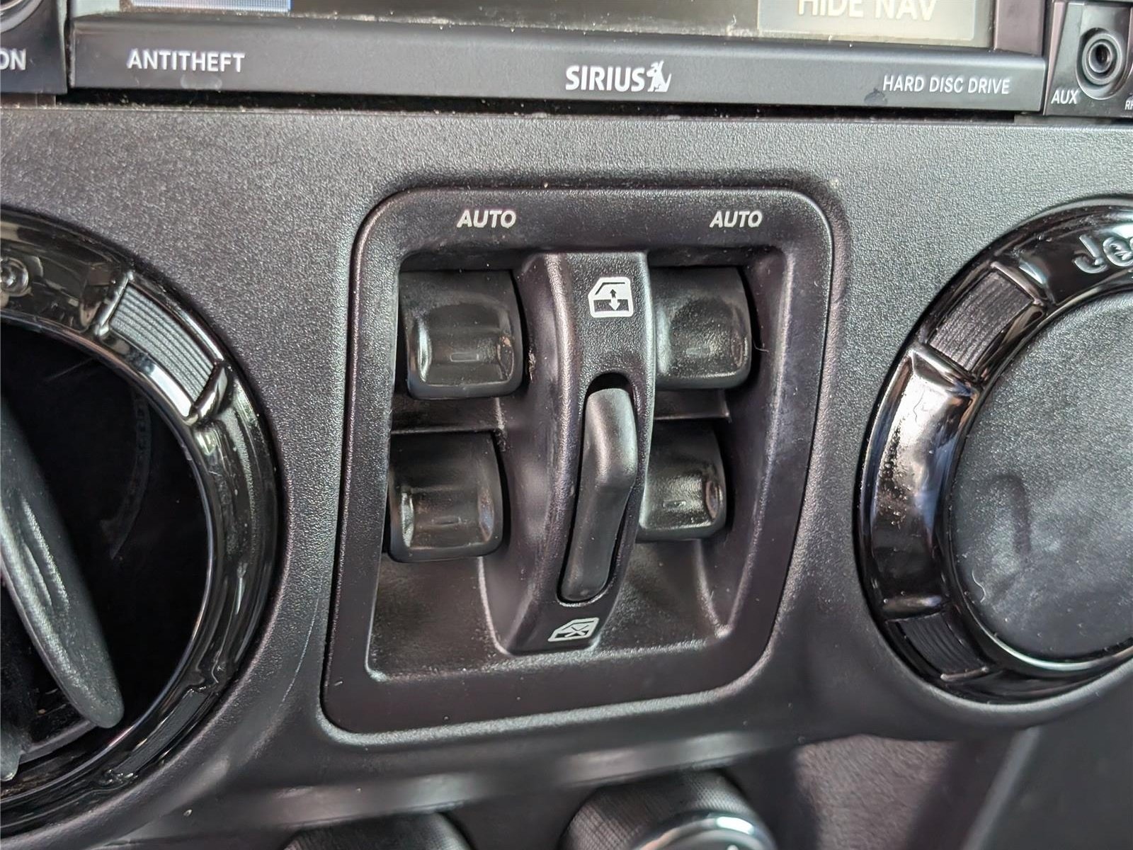 Used 2016 Jeep Wrangler Unlimited Sahara AWD/4WD image 24