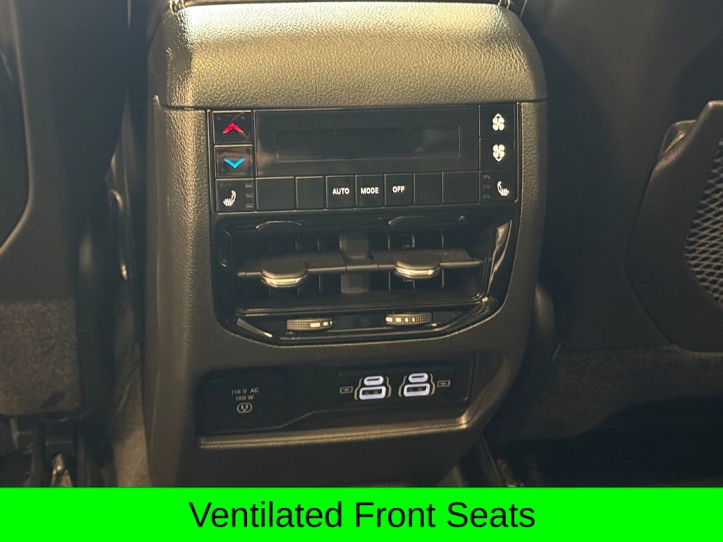 Used 2025 Jeep Grand Cherokee L Limited w/ Luxury Tech Group II image 15