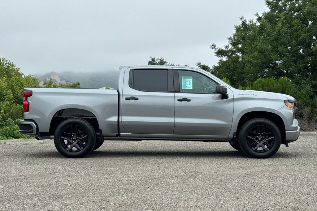 Used 2024 Chevrolet Silverado 1500 Custom RWD image 3