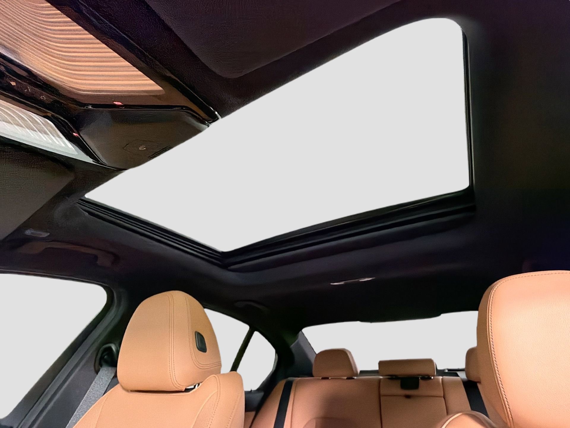 New 2026 BMW 330i xDrive Sedan w/ Premium Package image 21