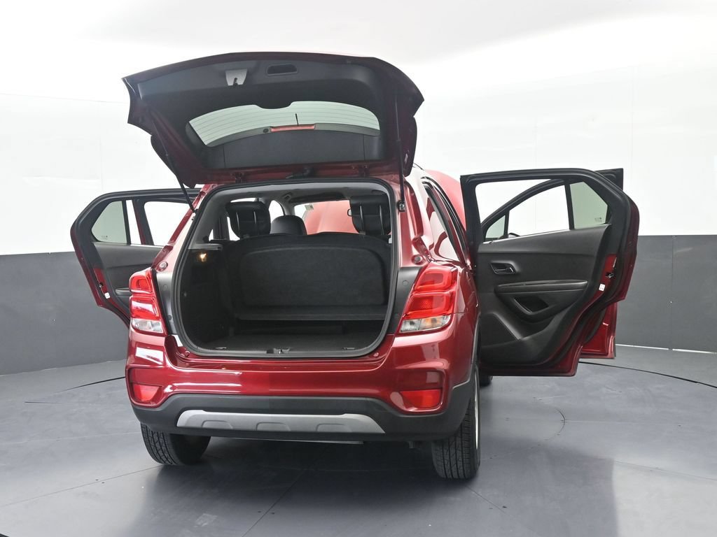Used 2021 Chevrolet Trax LT w/ LT Convenience Package FWD image 71