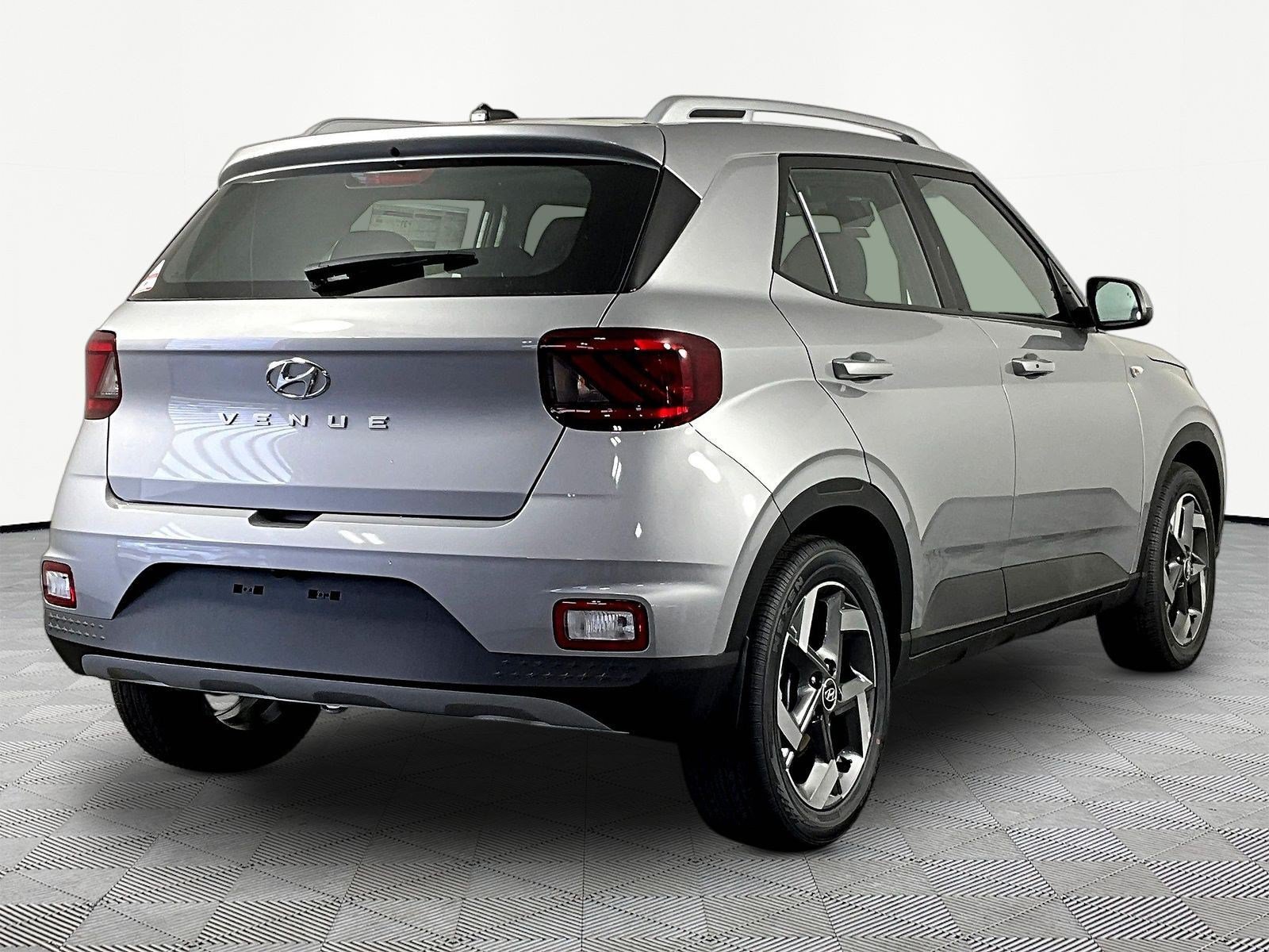 New 2026 Hyundai Venue SEL FWD image 7