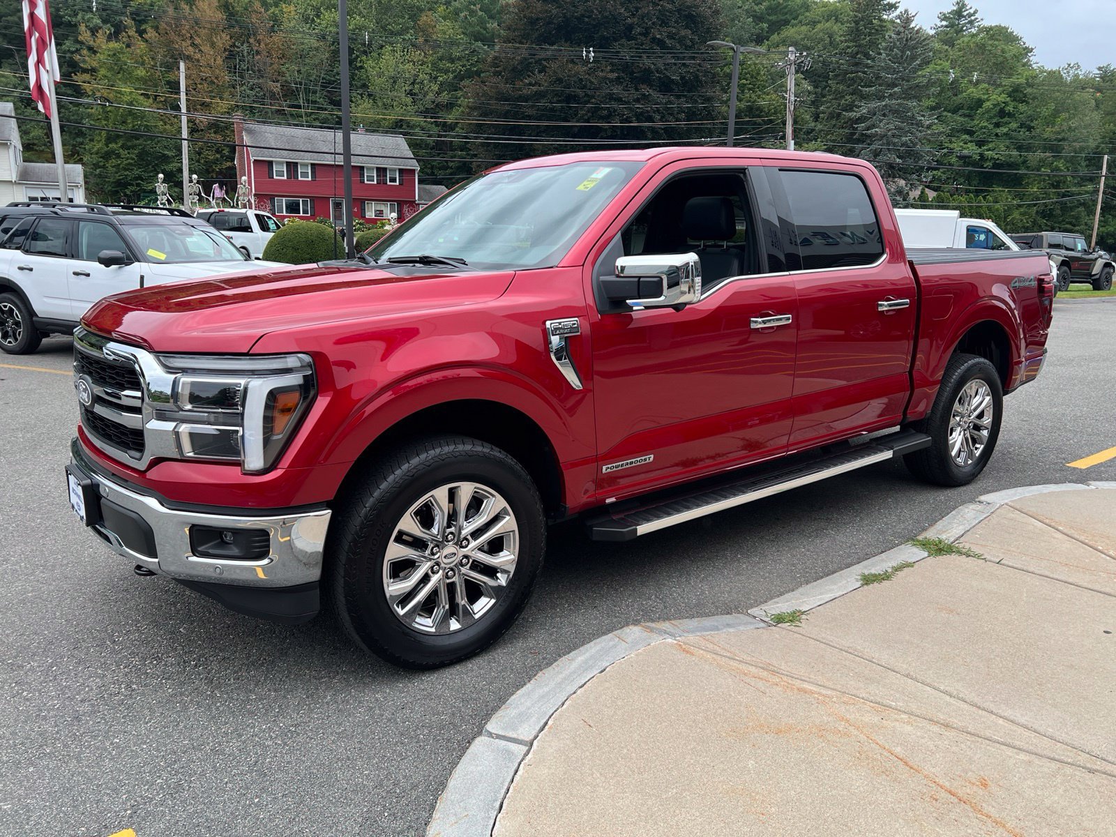 Used 2025 Ford F150 Lariat w/ Equipment Group 501A Mid AWD/4WD image 3