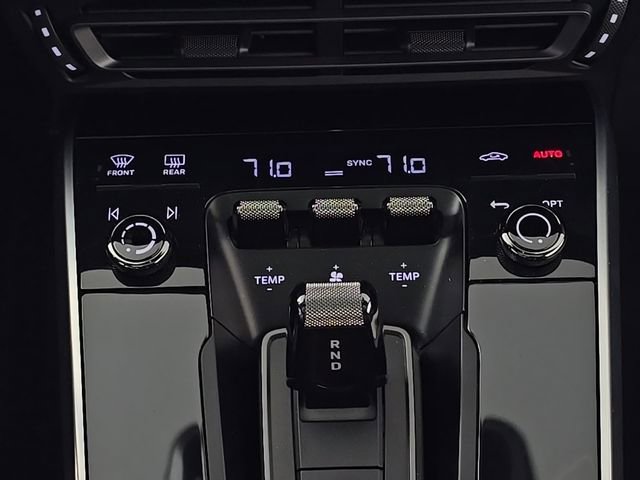 Certified 2020 Porsche 911 Carrera 4S AWD/4WD image 24