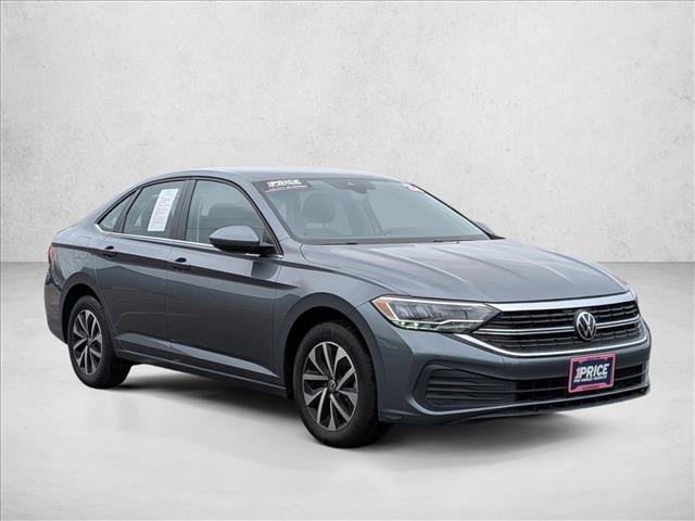 Used 2024 Volkswagen Jetta S image 3