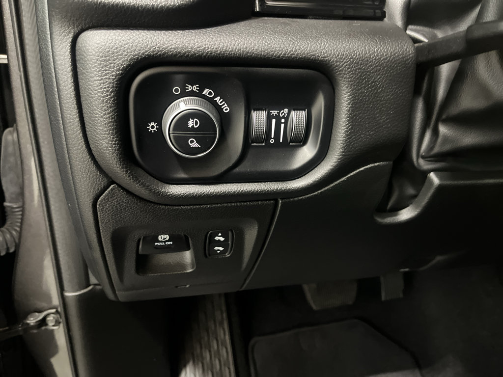 Used 2025 RAM 1500 Laramie w/ Night Edition AWD/4WD image 32