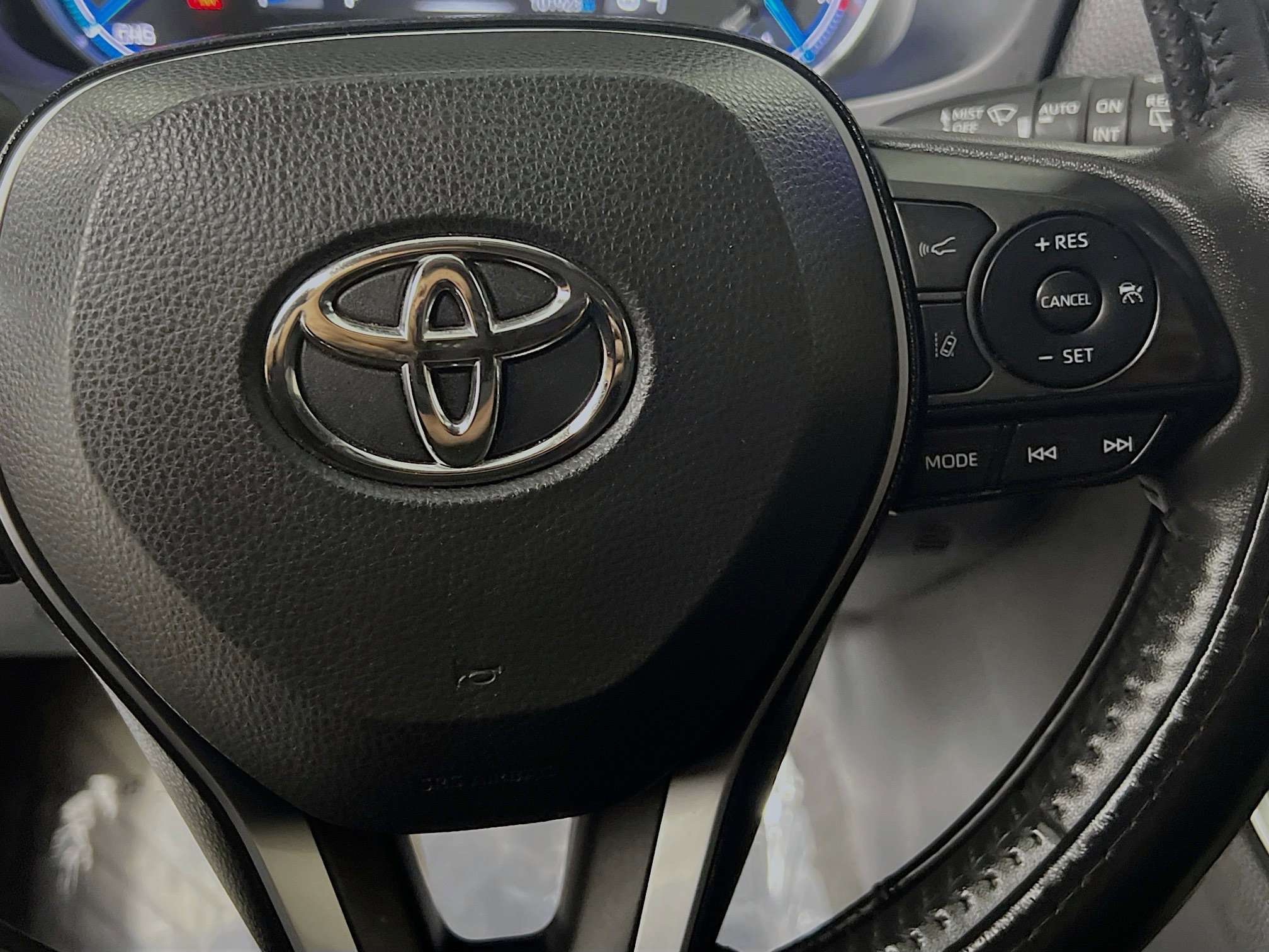 Used 2023 Toyota RAV4 XLE w/ Convenience Package image 20