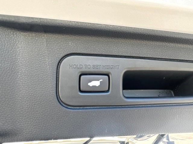Used 2023 Honda Pilot EX-L image 13